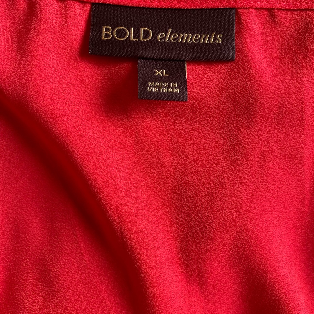 Camera is not picking up on this beautiful hot pink color. More pink than red
